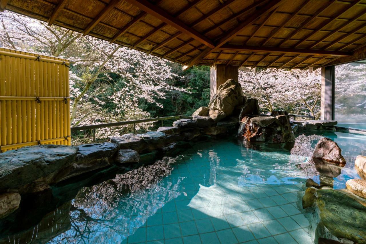 Select Grand Kagayamanaka Hotel Buitenkant foto